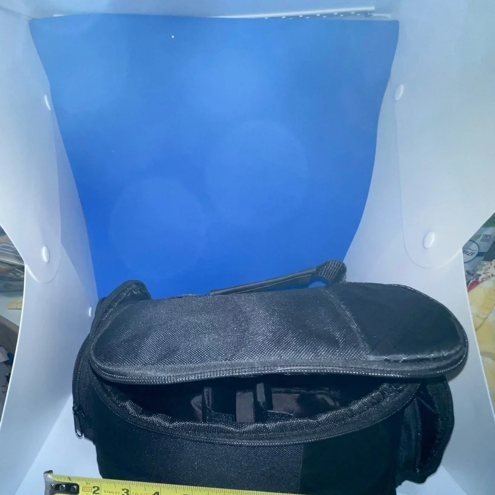 Small Canon Gadget Camera Bag NWT - Adj sections